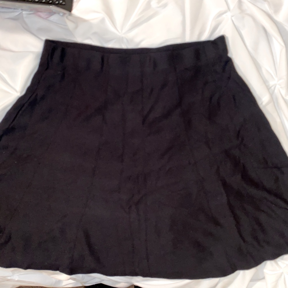 SOLD NWOT Nic + Zoe Black Skirt Size XL